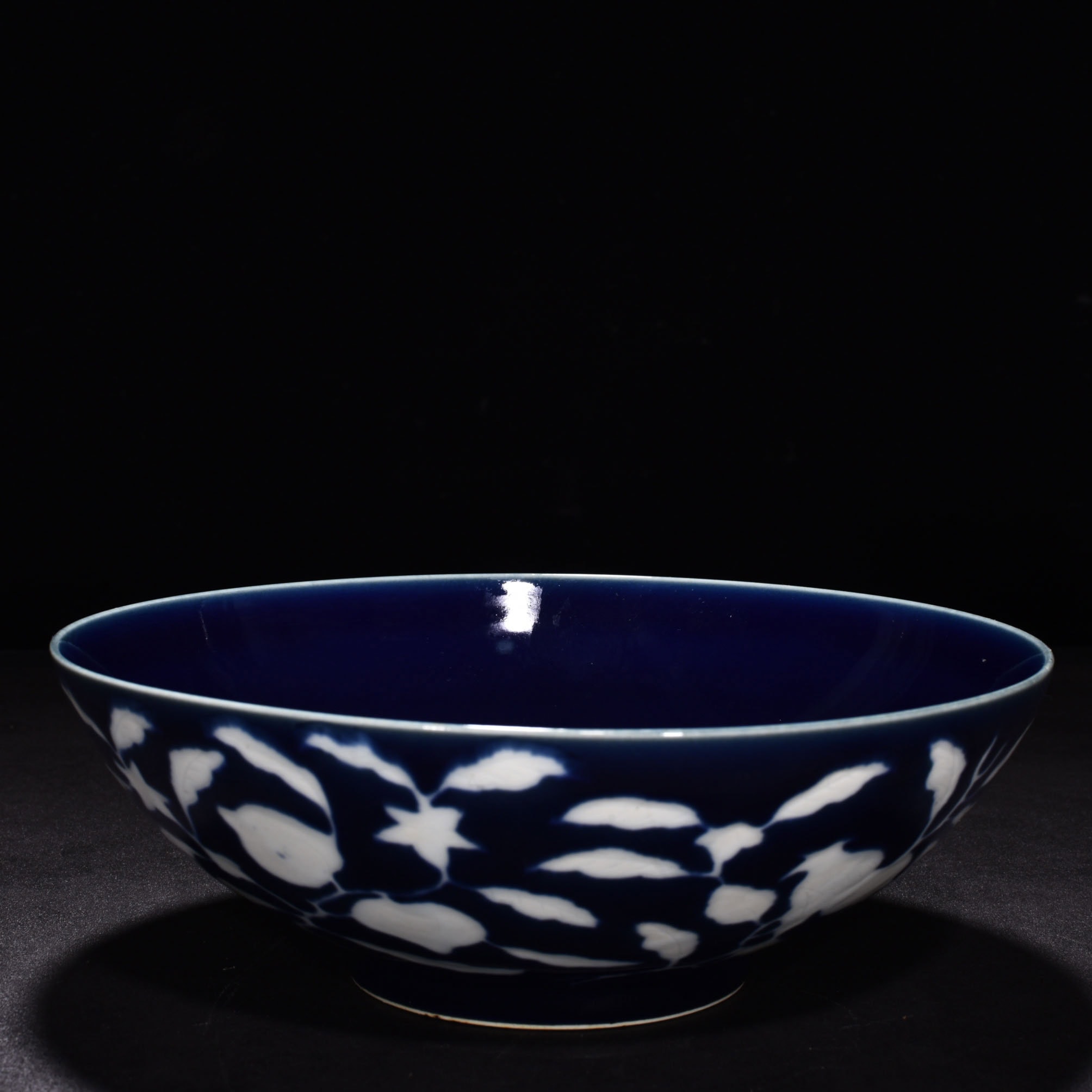 Ming Dynastyt Xuande blue glazed bowl