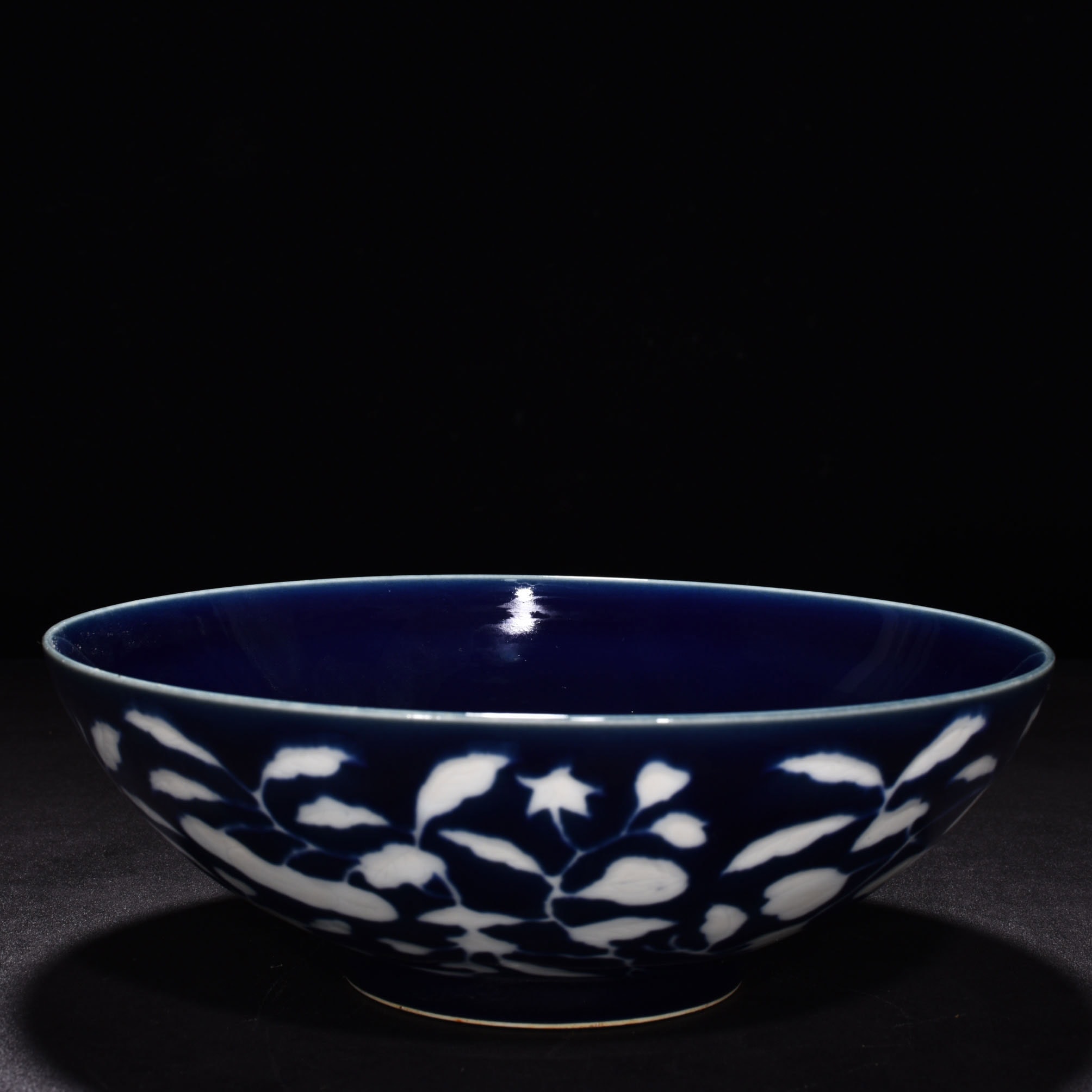 Ming Dynastyt Xuande blue glazed bowl