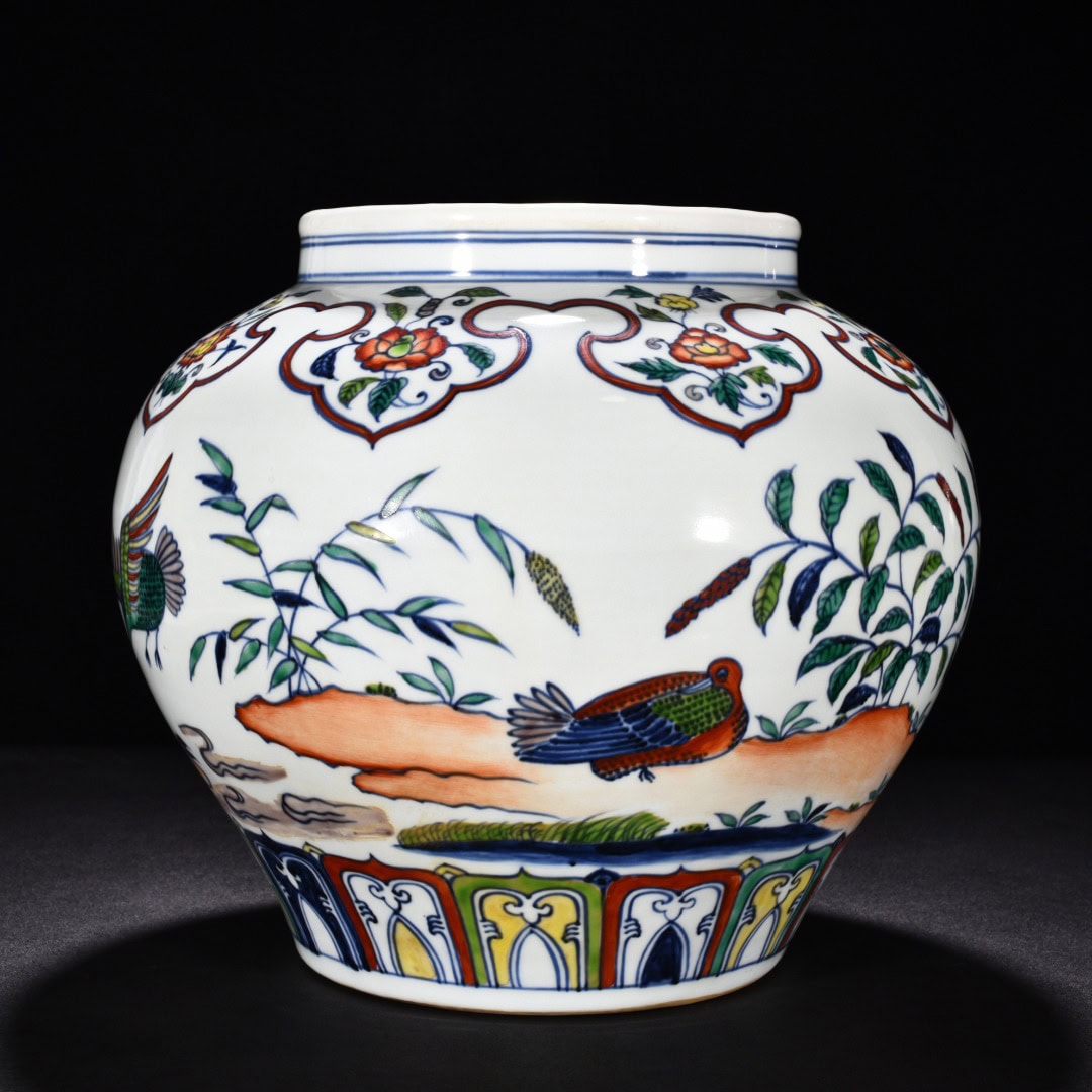 Ming Dynasty Xuande blue and white flying food jar