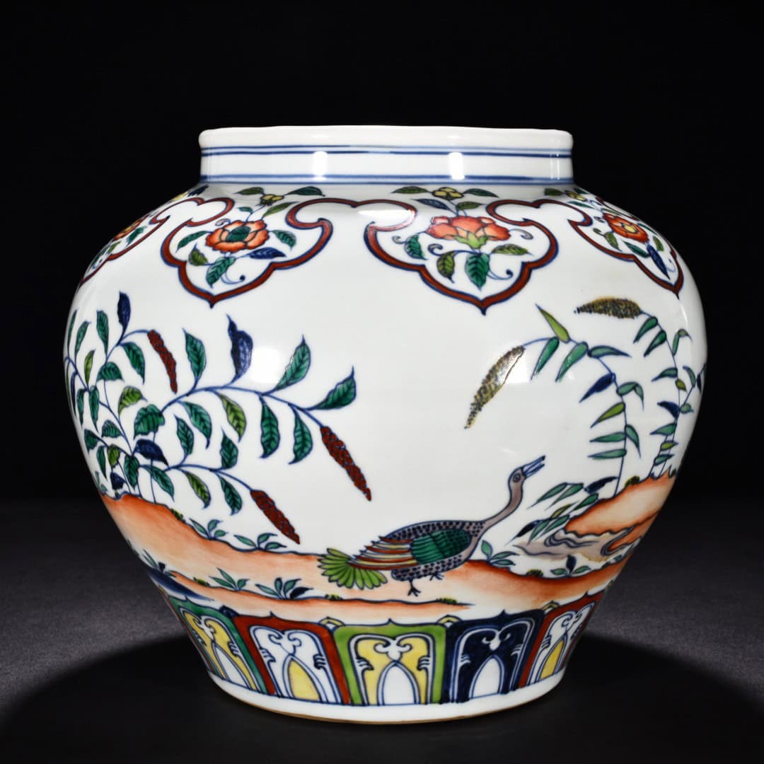 Ming Dynasty Xuande blue and white flying food jar