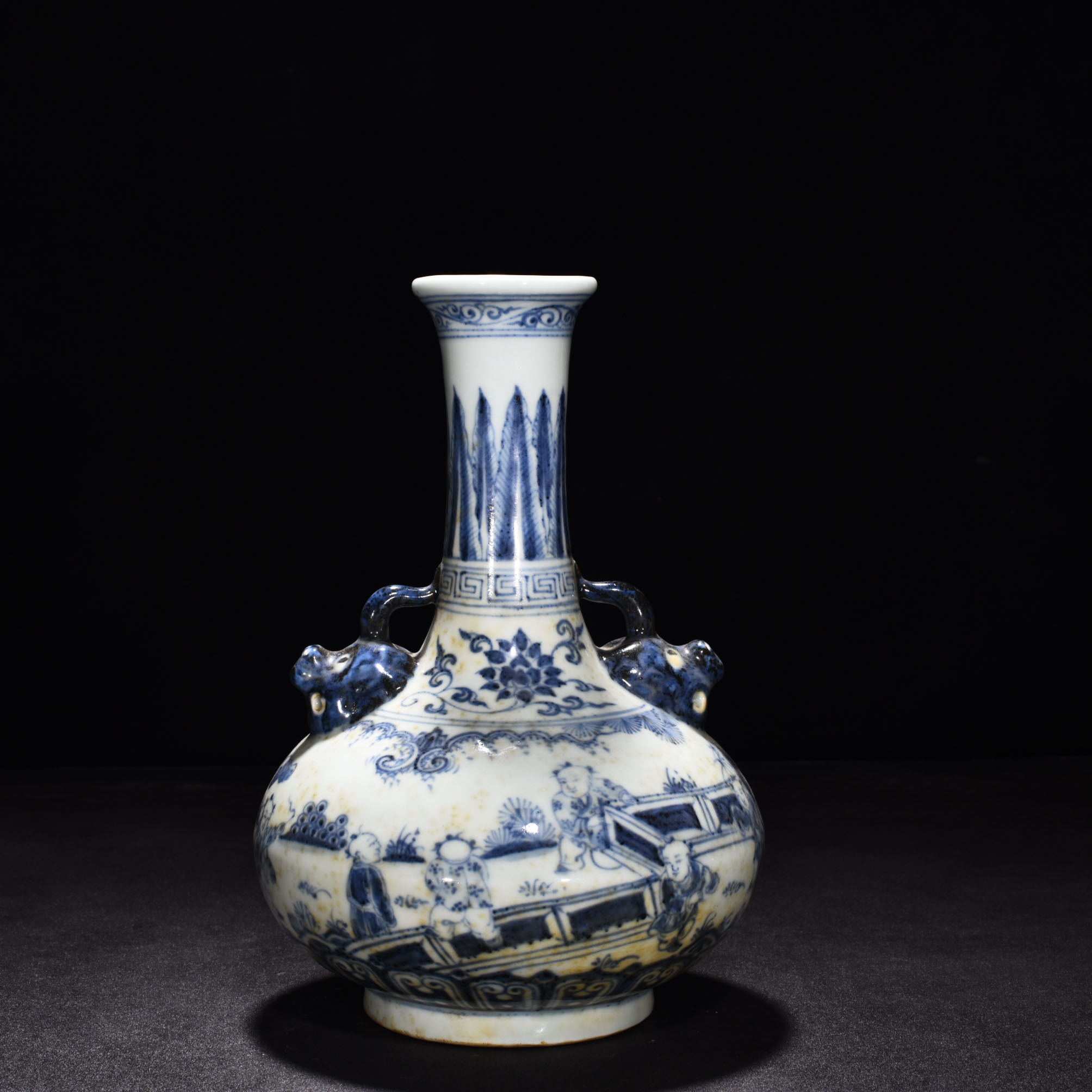 Ming Dynasty Xuande blue and white vase with animal ears