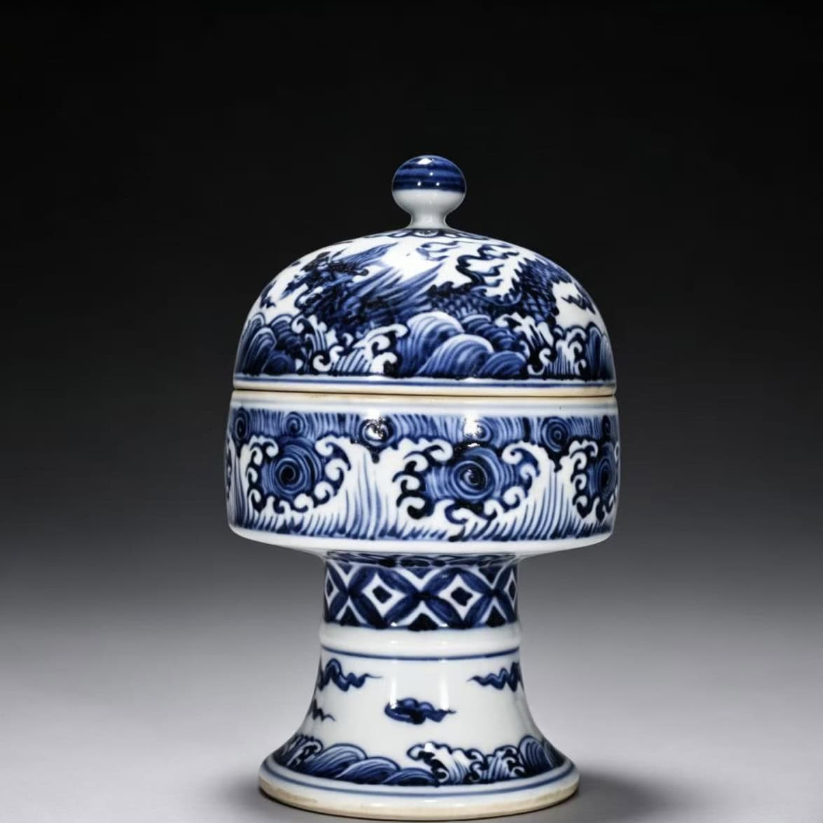 Ming Dynasty Xuande blue and white seawater pterodactyl bean