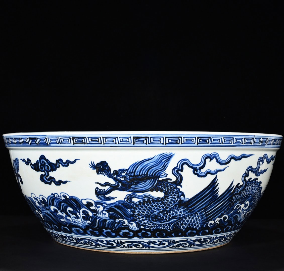 Ming Dynasty Xuande blue and white seawater basin
