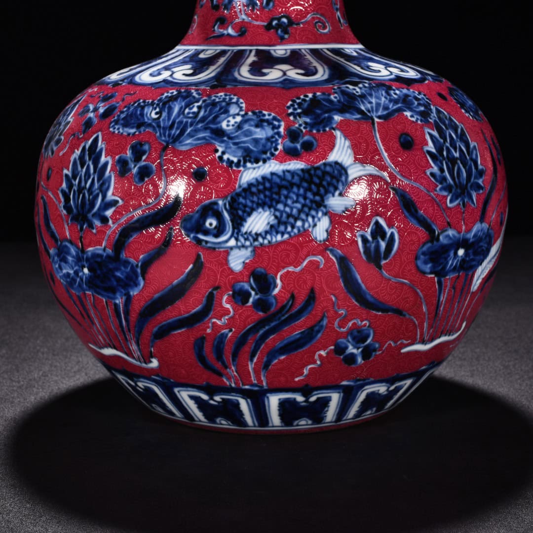 Ming Dynasty Xuande blue and white celestial vase