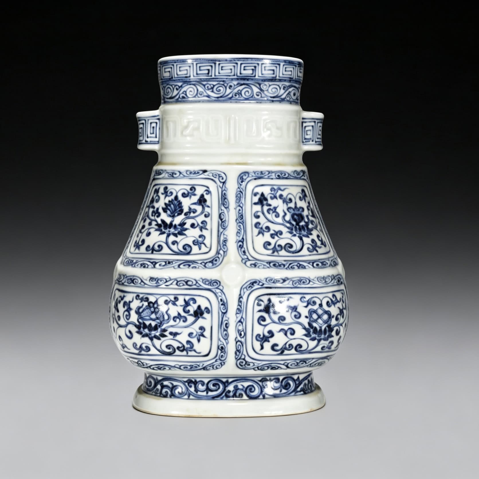 Ming Dynasty Xuande blue and white lotus-shaped pot