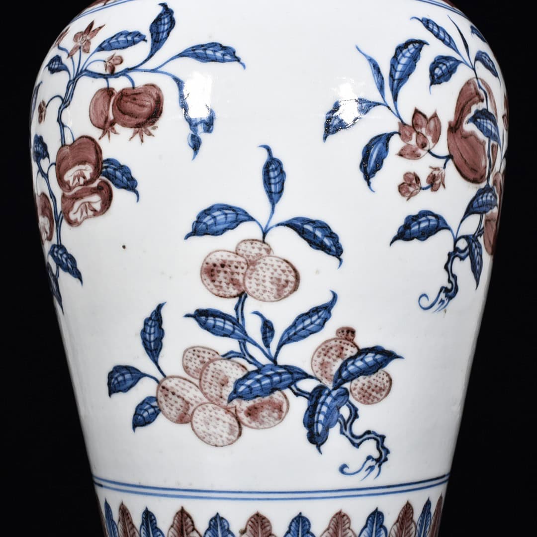 Ming Dynasty Xuande blue and white plum vase