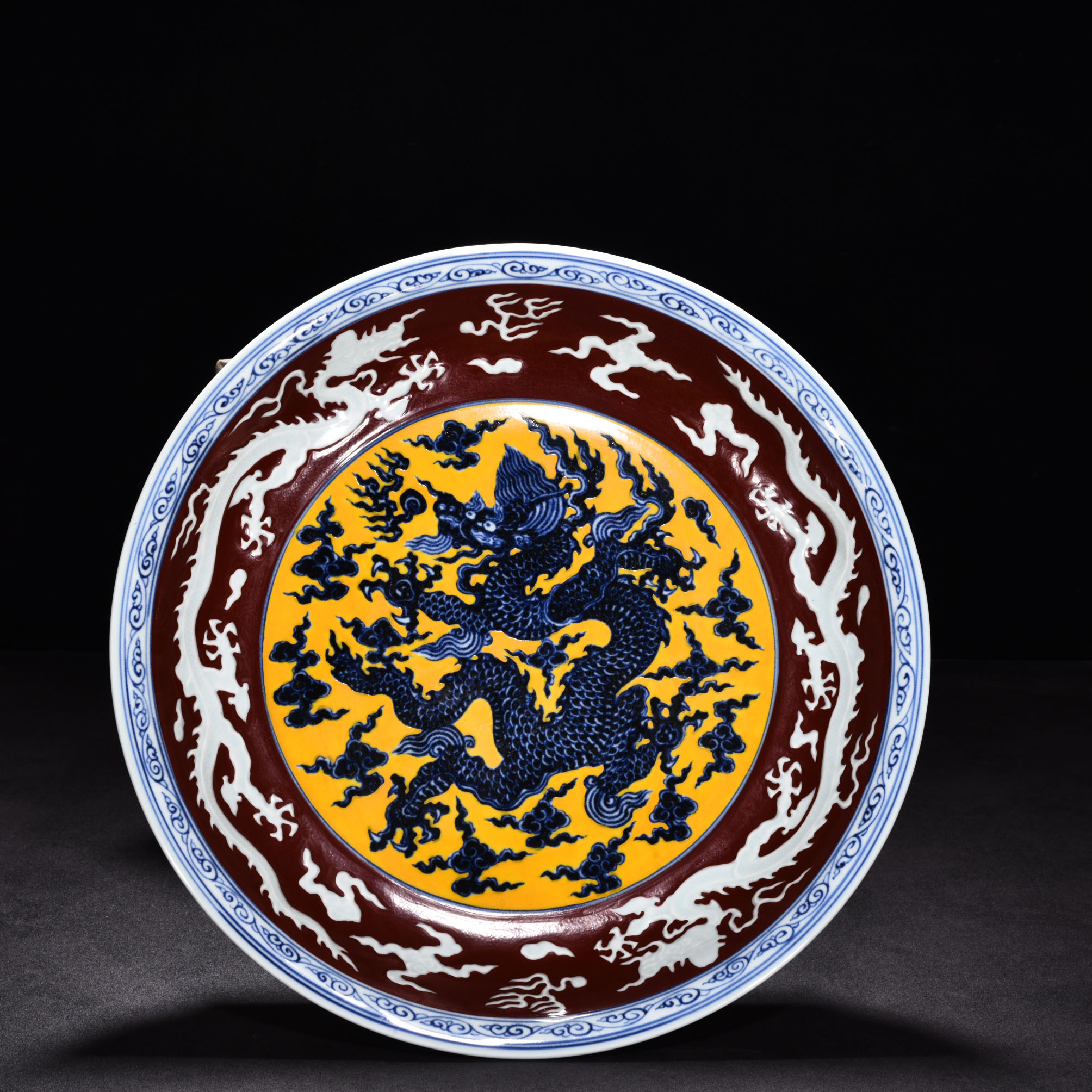 Ming Dynasty Xuande blue and white underglaze plate