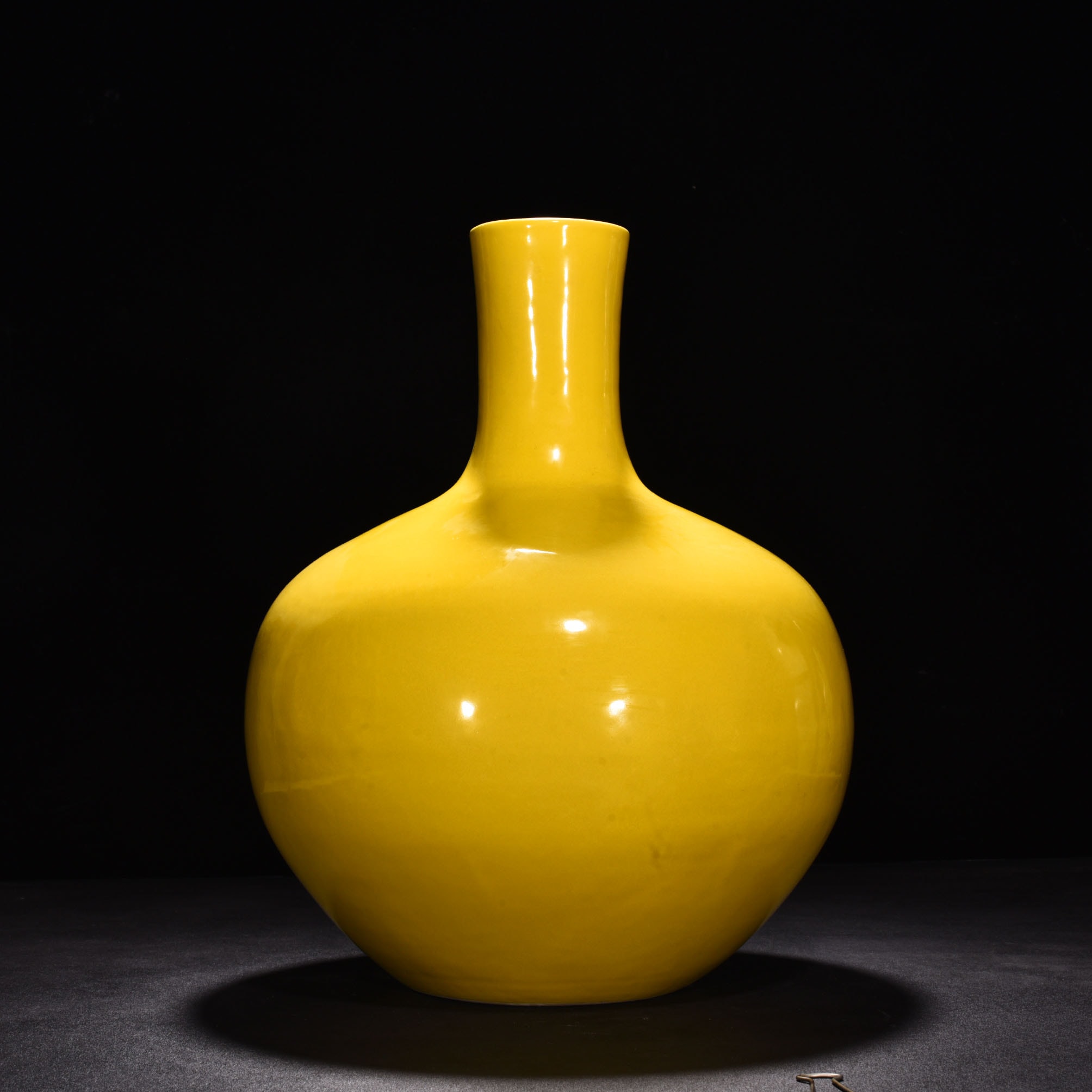 Ming Dynasty Xuande yellow glazed celestial sphere vase