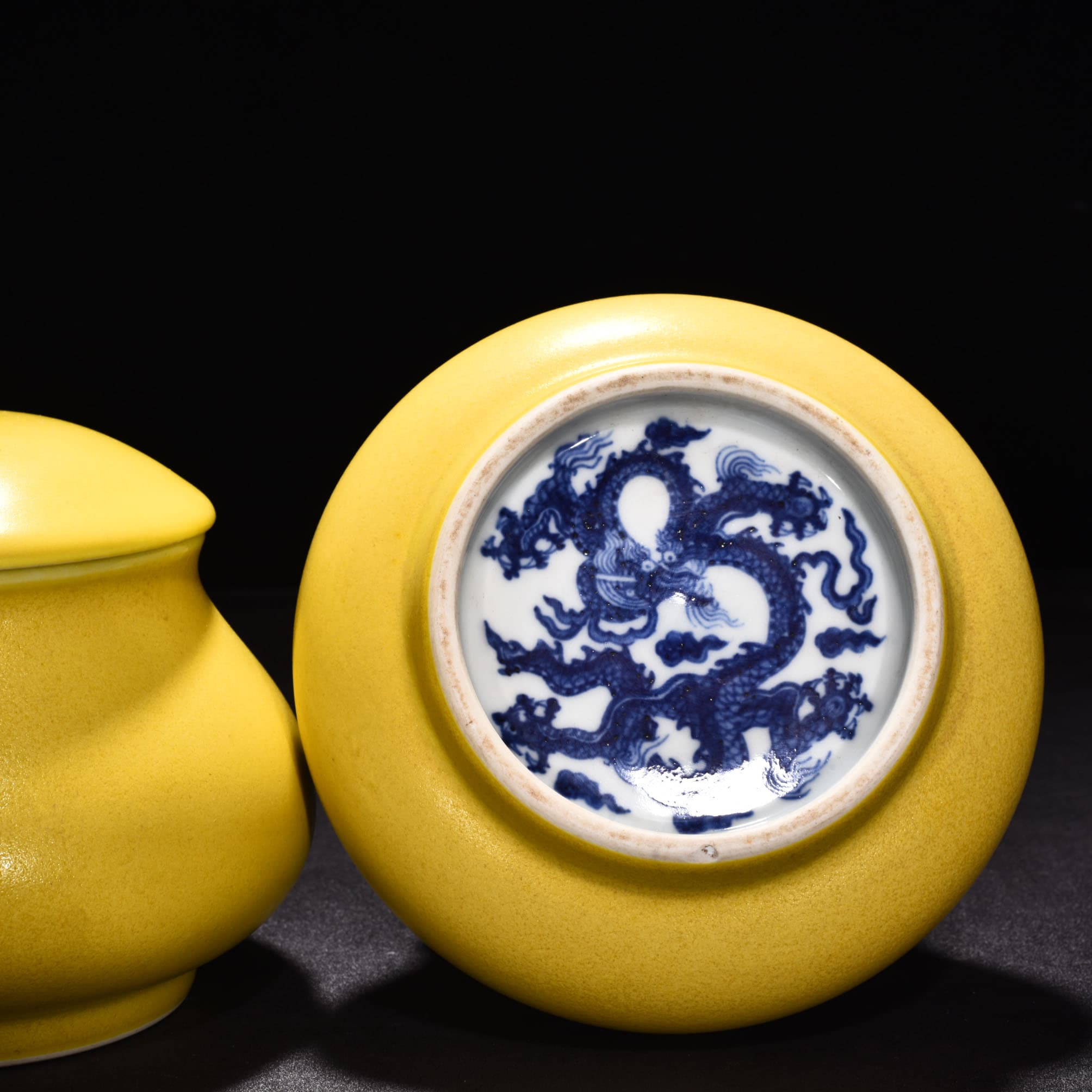 Ming Dynasty Xuande yellow glaze lid jar
