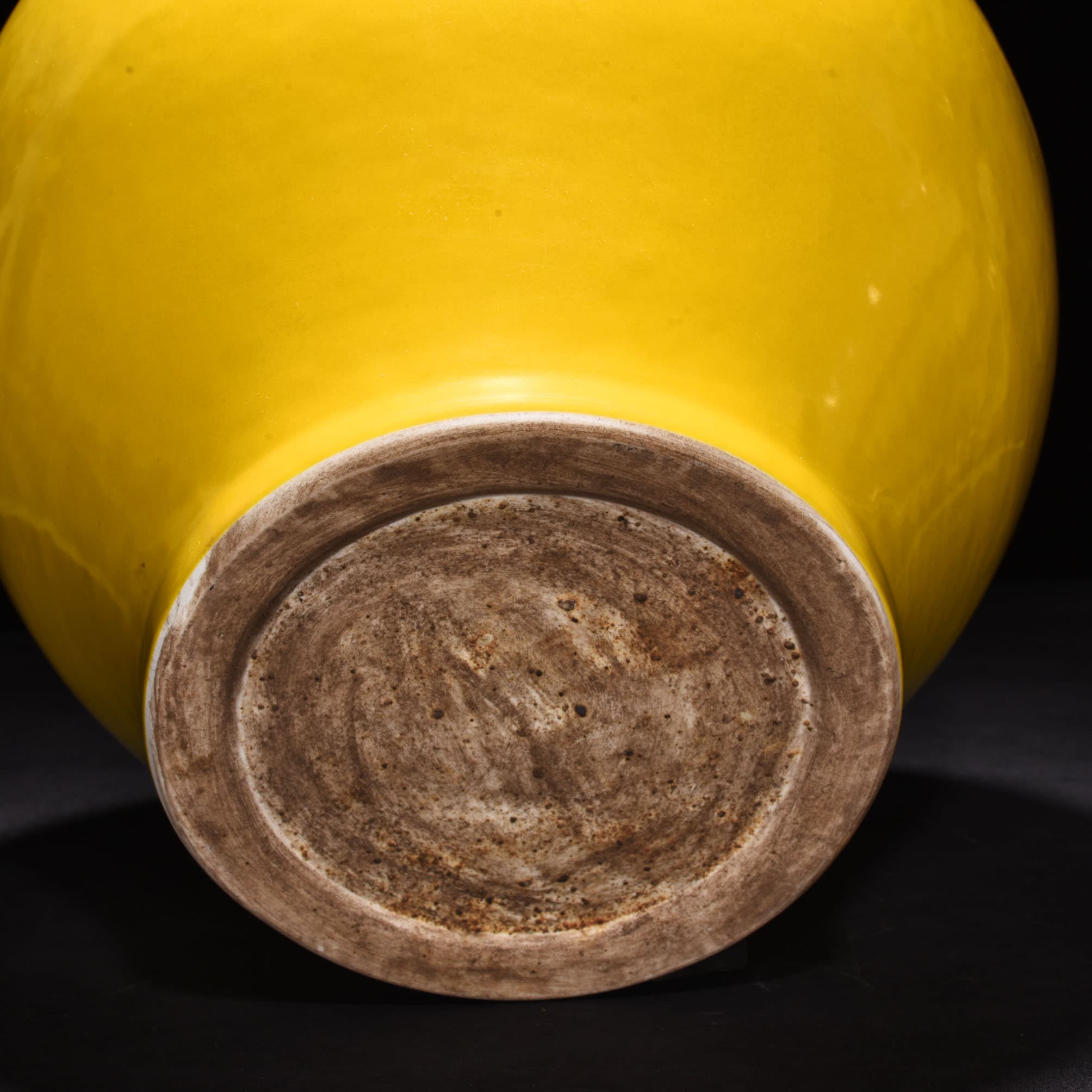 Ming Dynasty Xuande yellow glaze jar