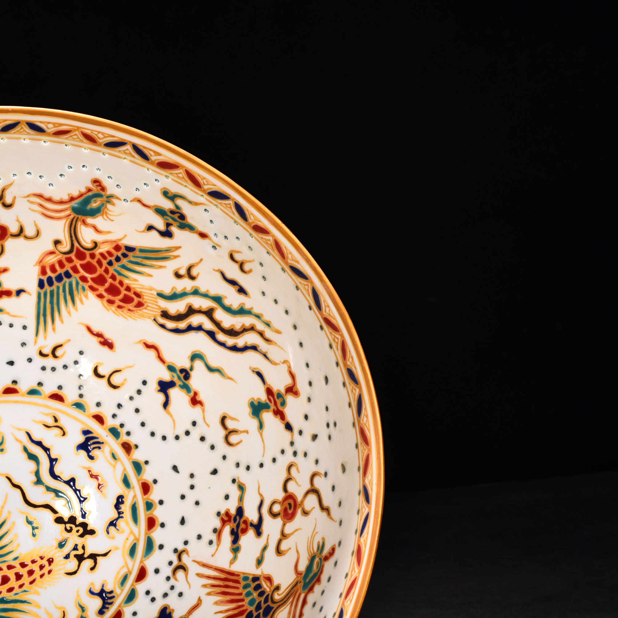 Ming Dynasty Chenghua gold painted exquisite thin bowl