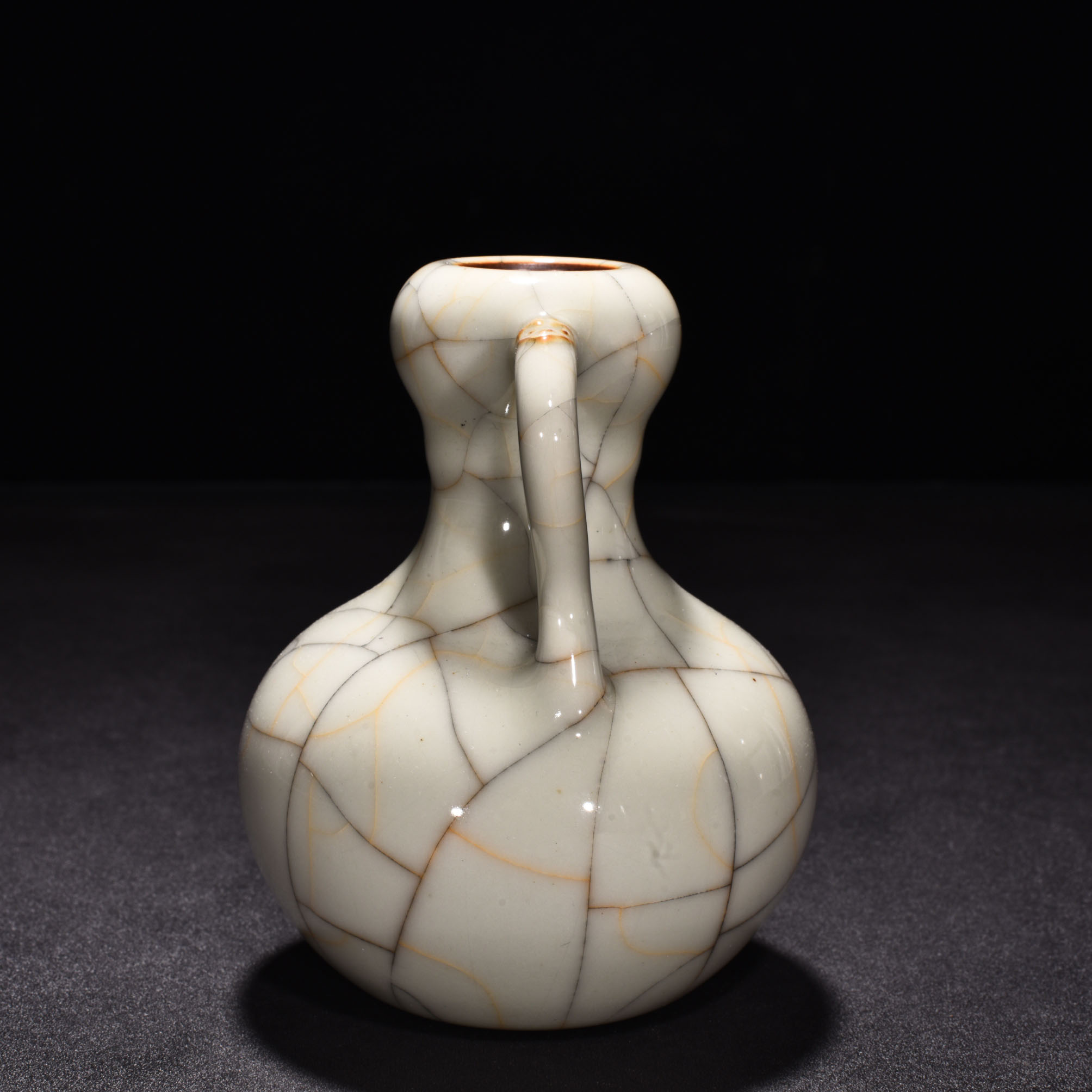 Ming Dynasty Chenghua Ge Kiln sustenance garlic vase