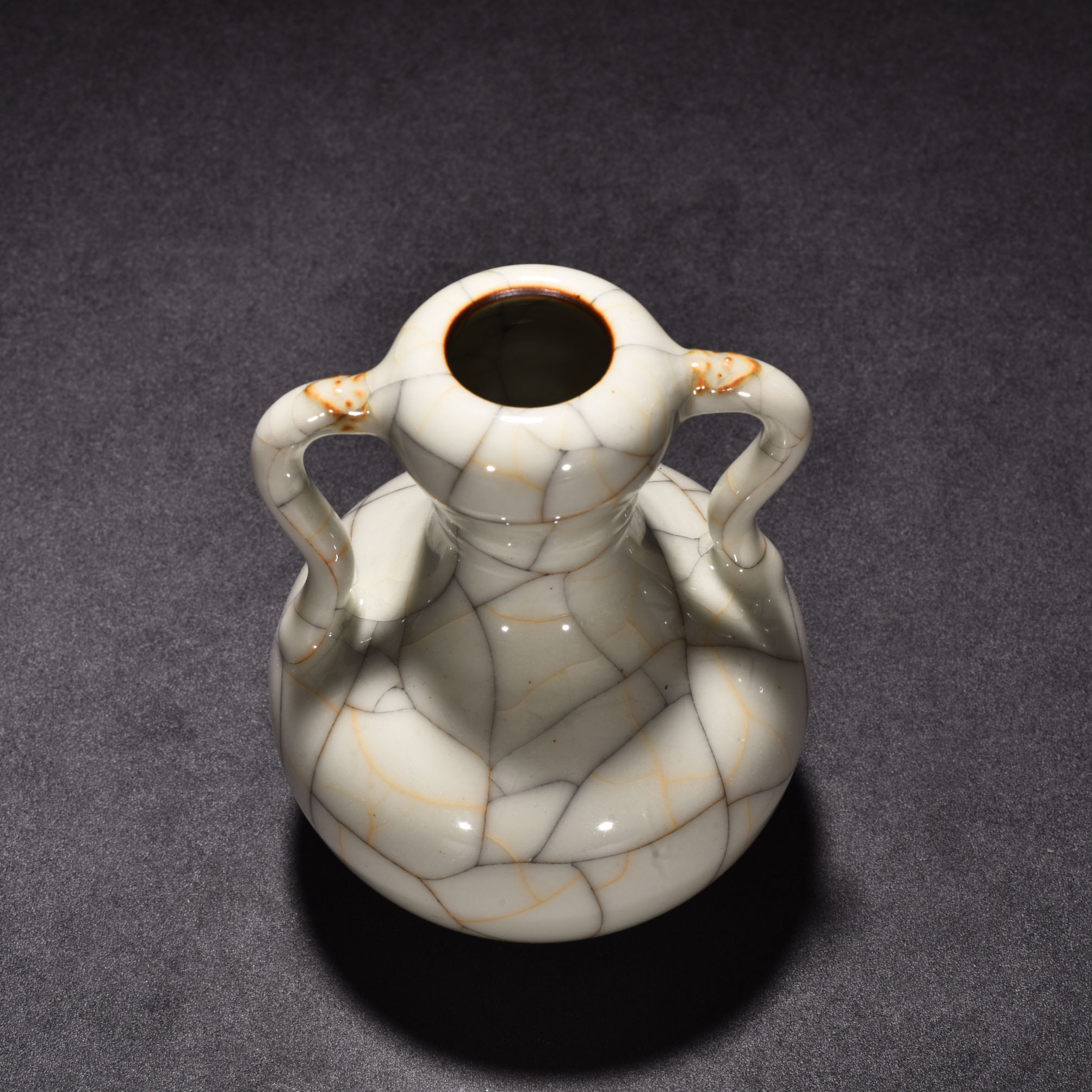 Ming Dynasty Chenghua Ge Kiln sustenance garlic vase