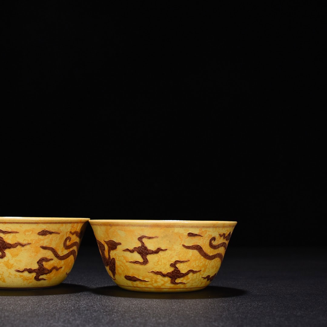 Ming Dynasty Chenghua Jiao yellow glaze cylinder cup