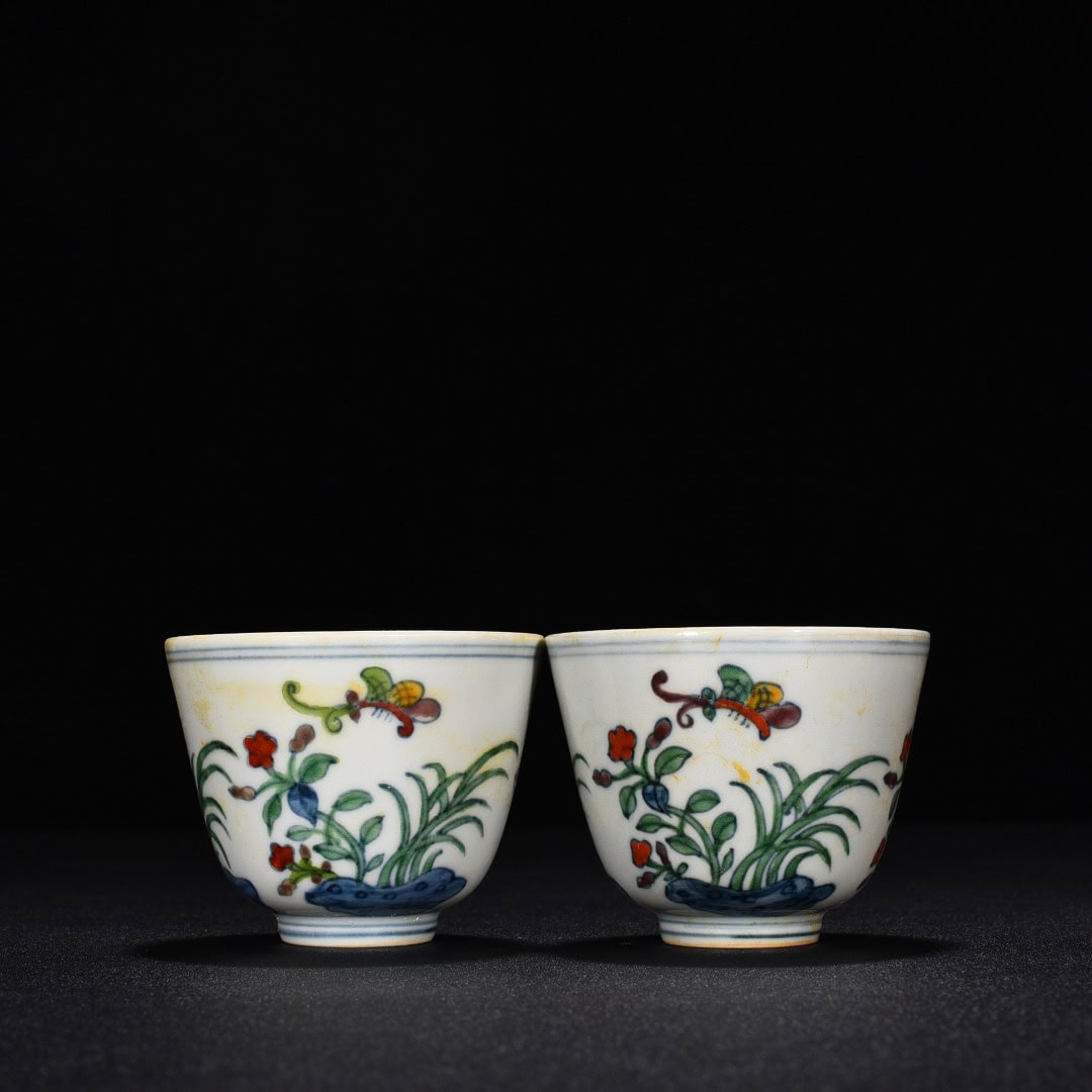 Ming Dynasty Cheng Hua Doucai cup with purple butterfly