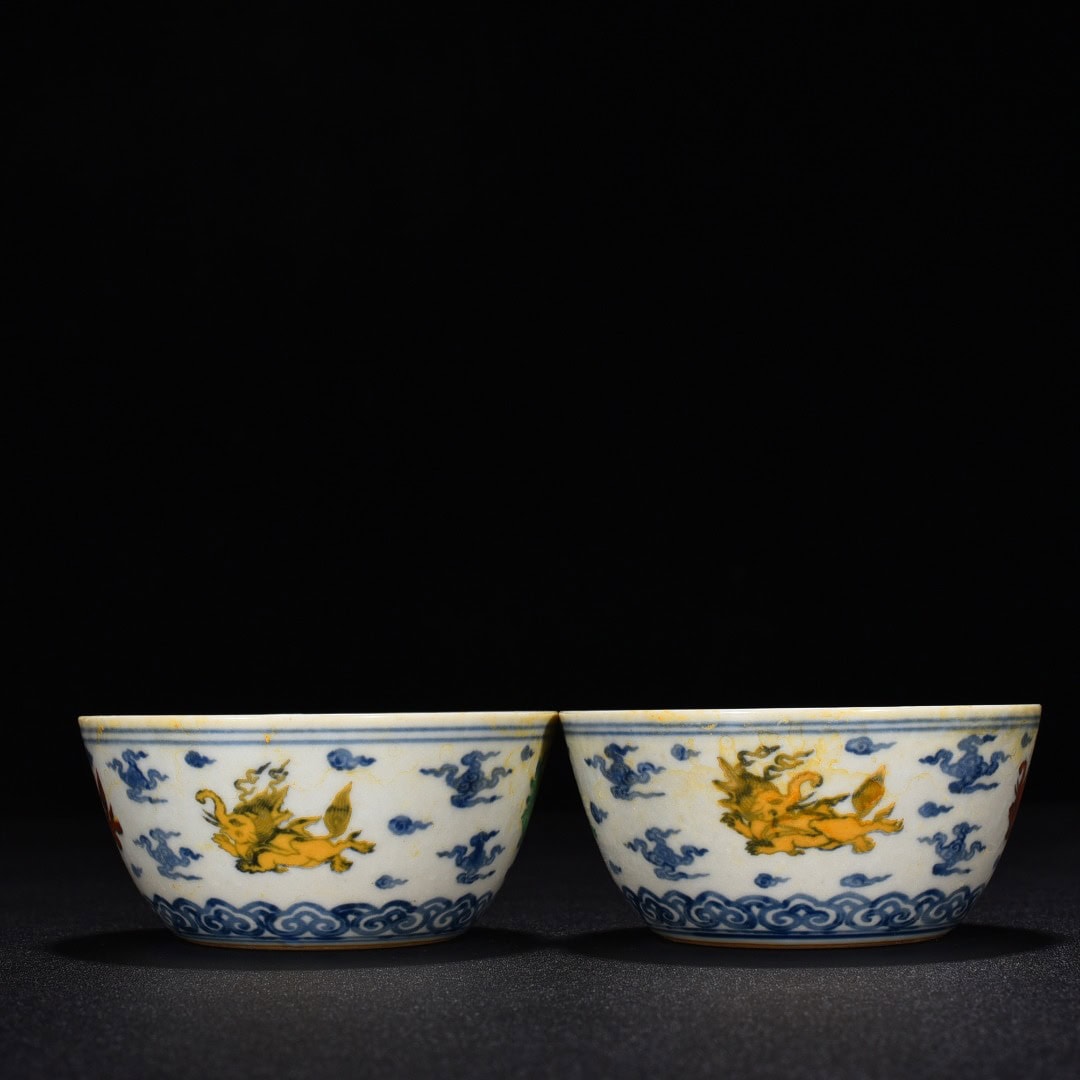 Ming Dynasty Chenghua Doucai purple cylinder cup