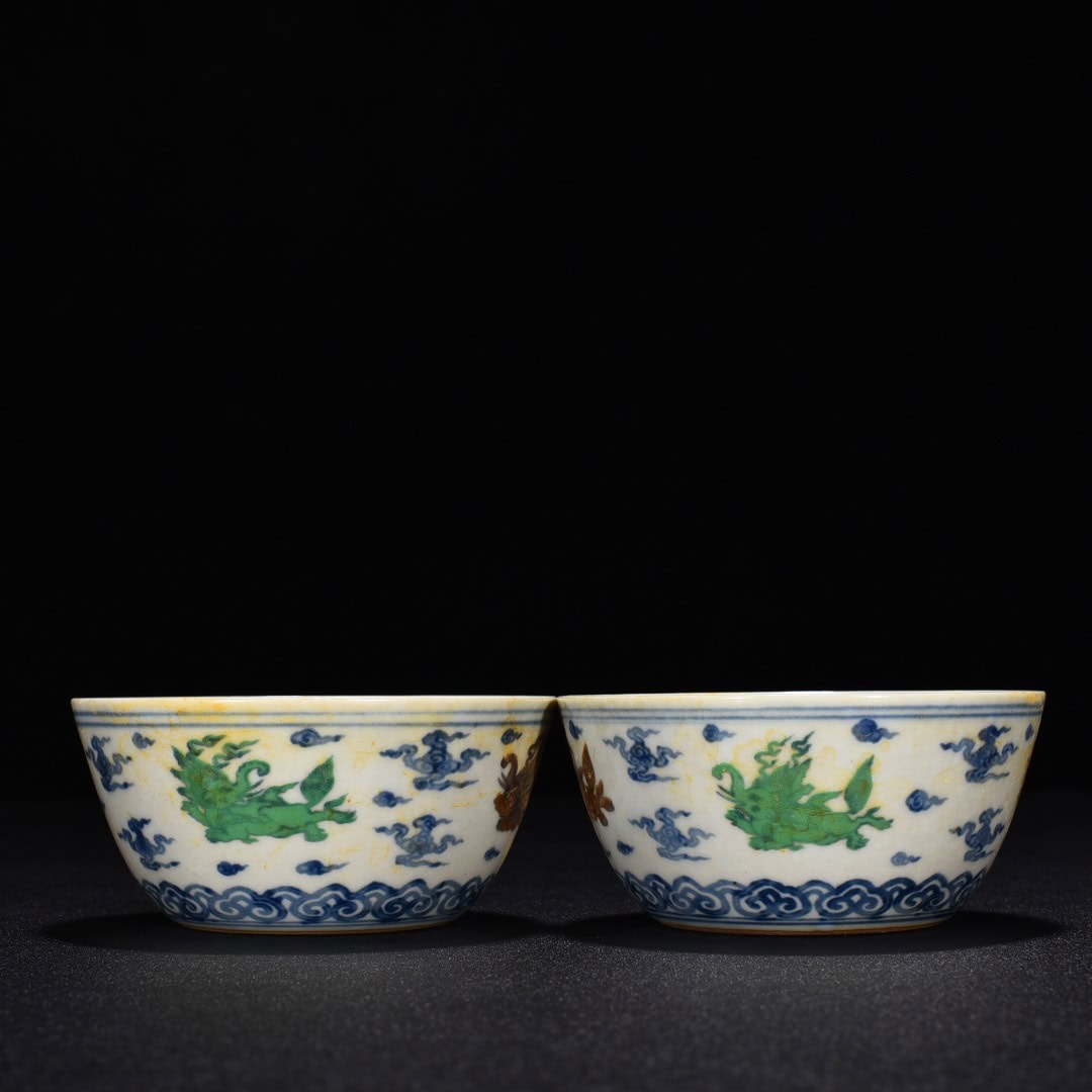 Ming Dynasty Chenghua Doucai purple cylinder cup