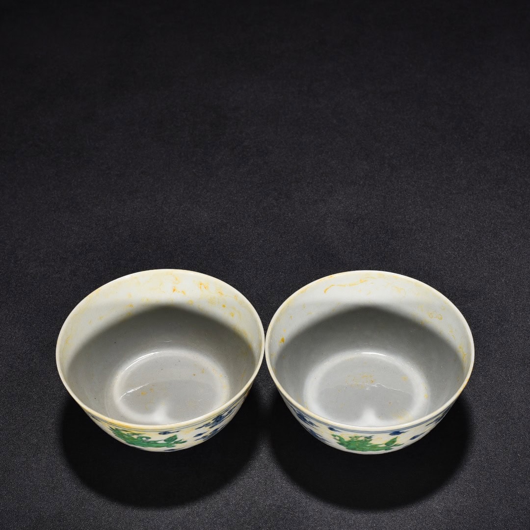 Ming Dynasty Chenghua Doucai purple cylinder cup