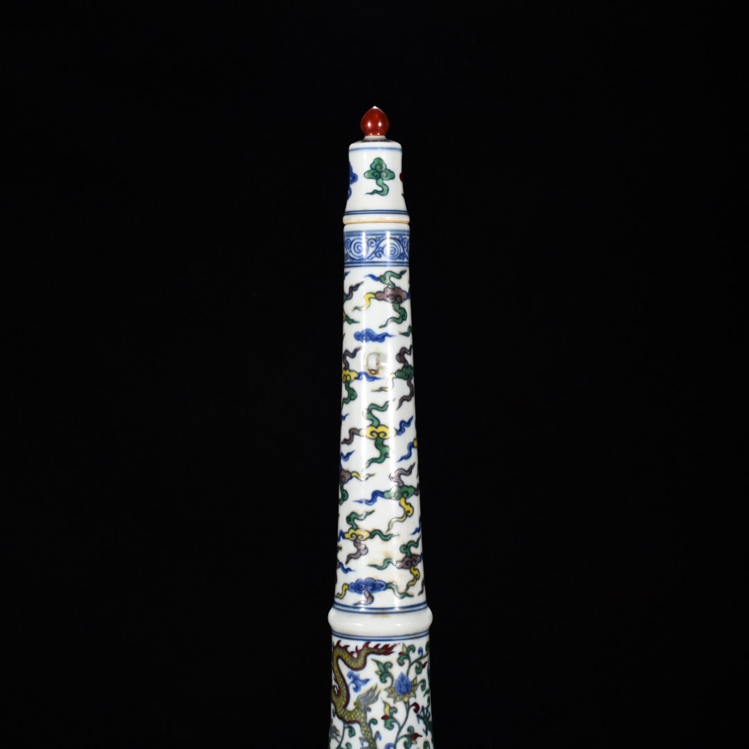 Ming Dynasty Chenghua Doucai vase with flower and dragon pattern
