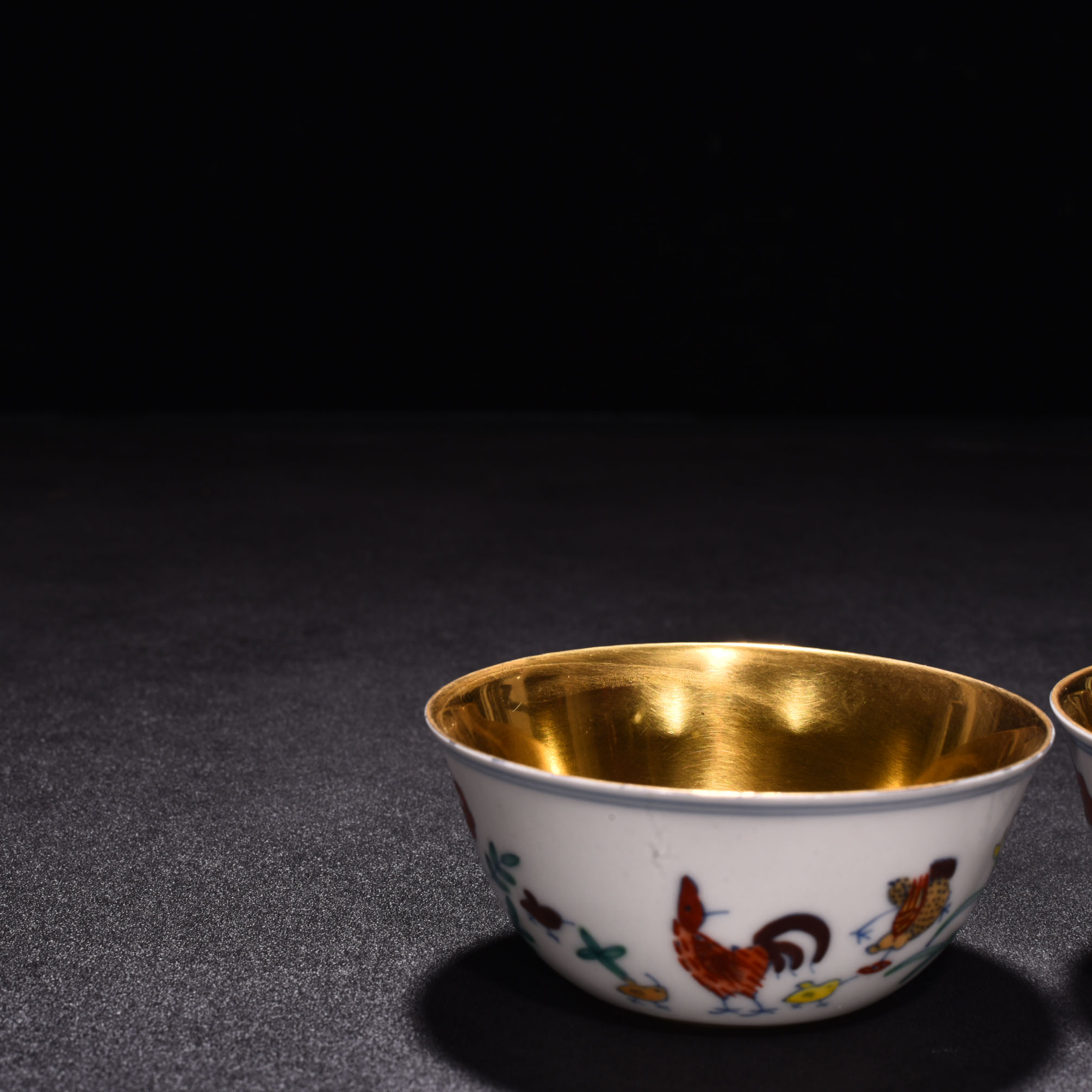 Ming Dynasty Chenghua Dou color gilt chicken cup