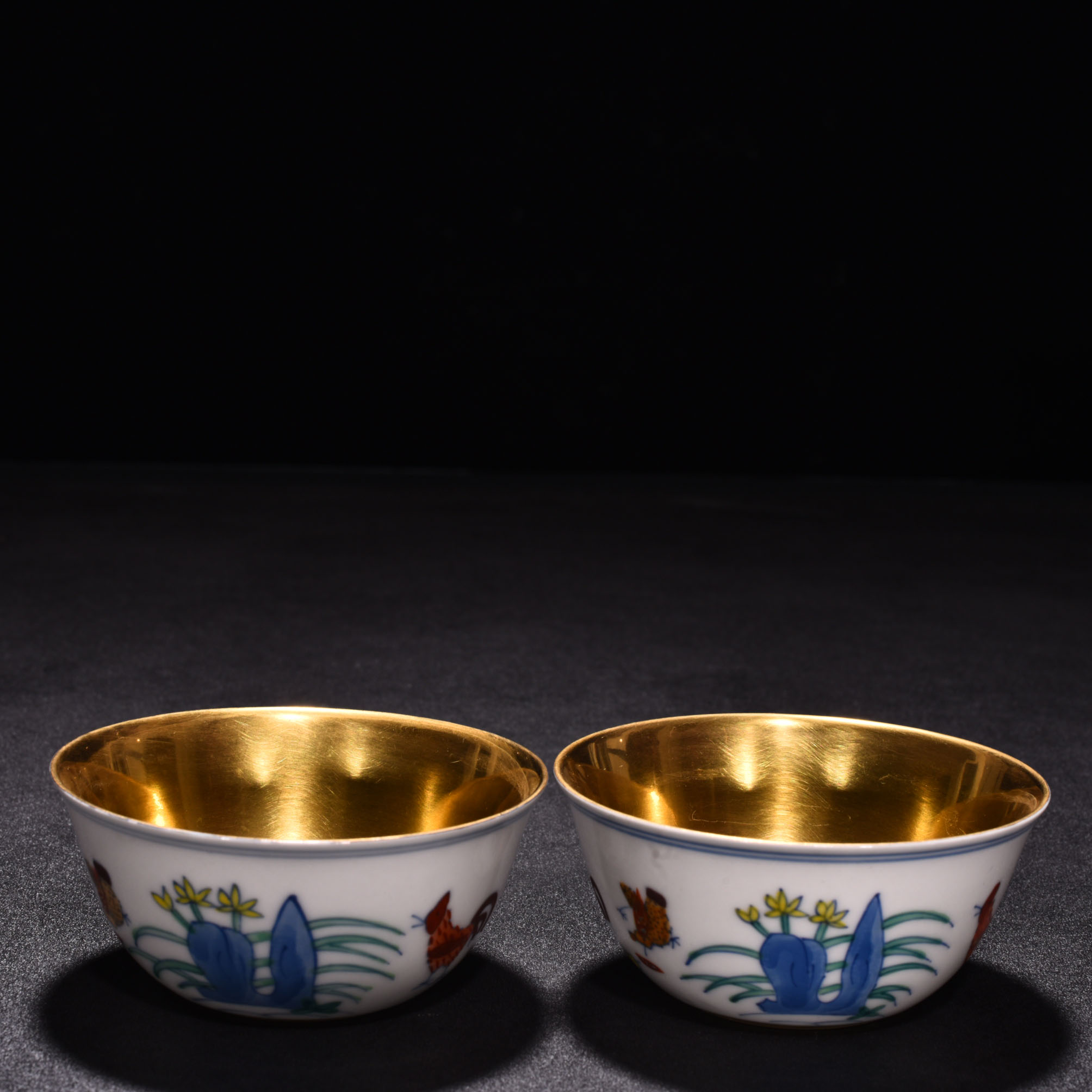 Ming Dynasty Chenghua Dou color gilt chicken cup