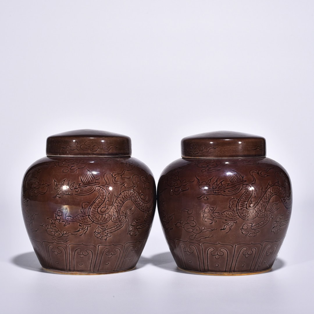 Ming Dynasty Chenghua purple glaze Tianzi jar