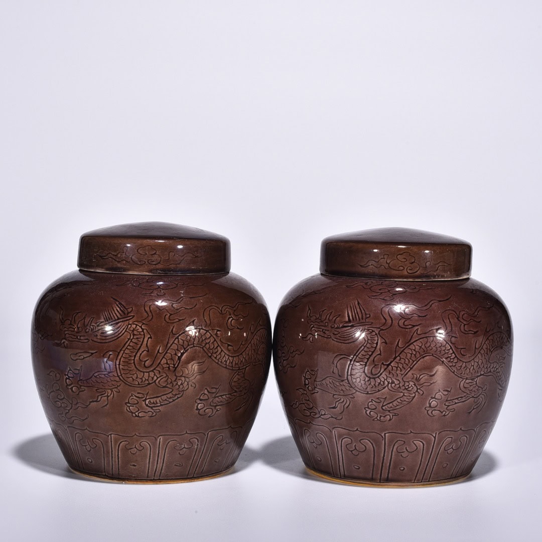 Ming Dynasty Chenghua purple glaze Tianzi jar