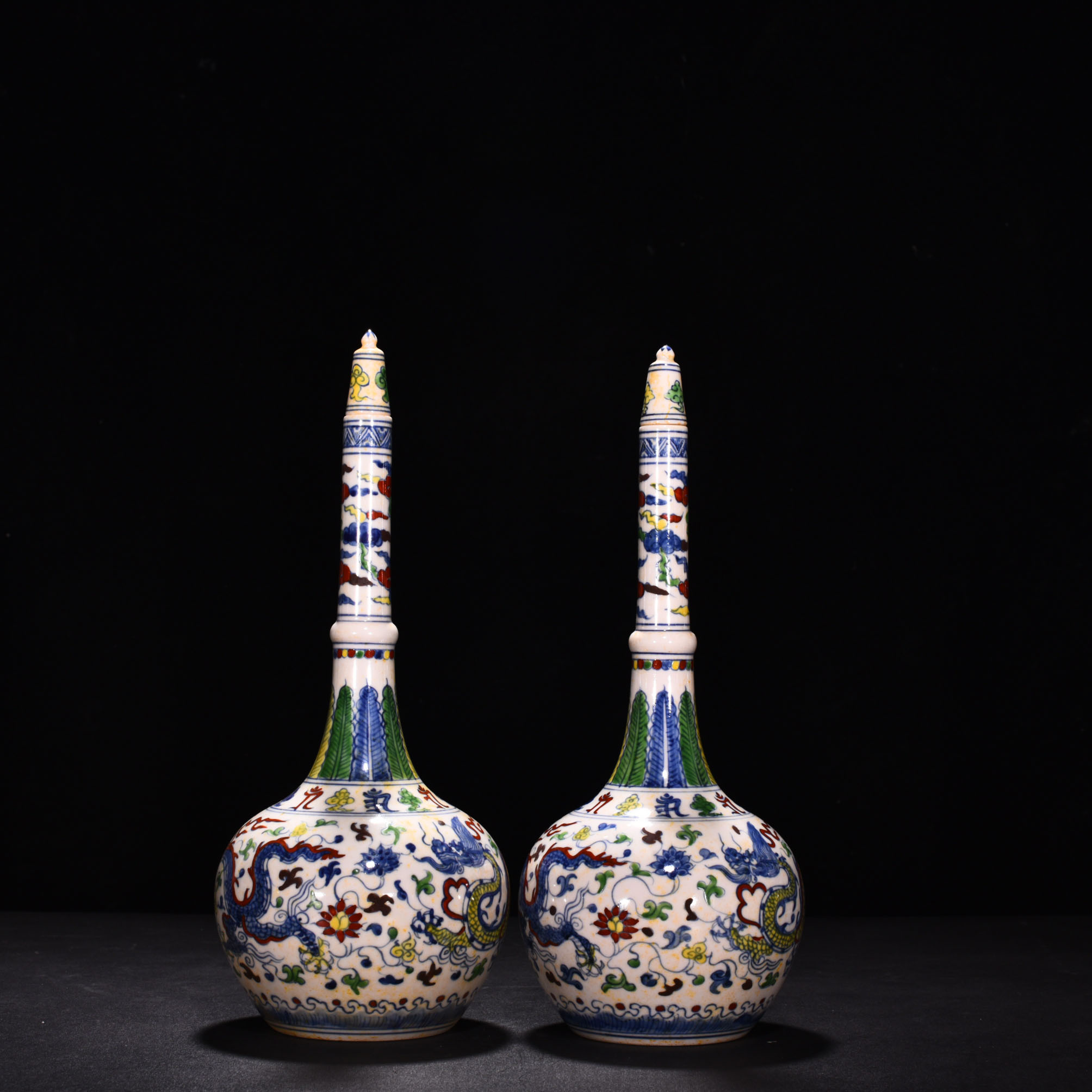 Ming Dynasty Chenghua red tire bucket key gall bottle