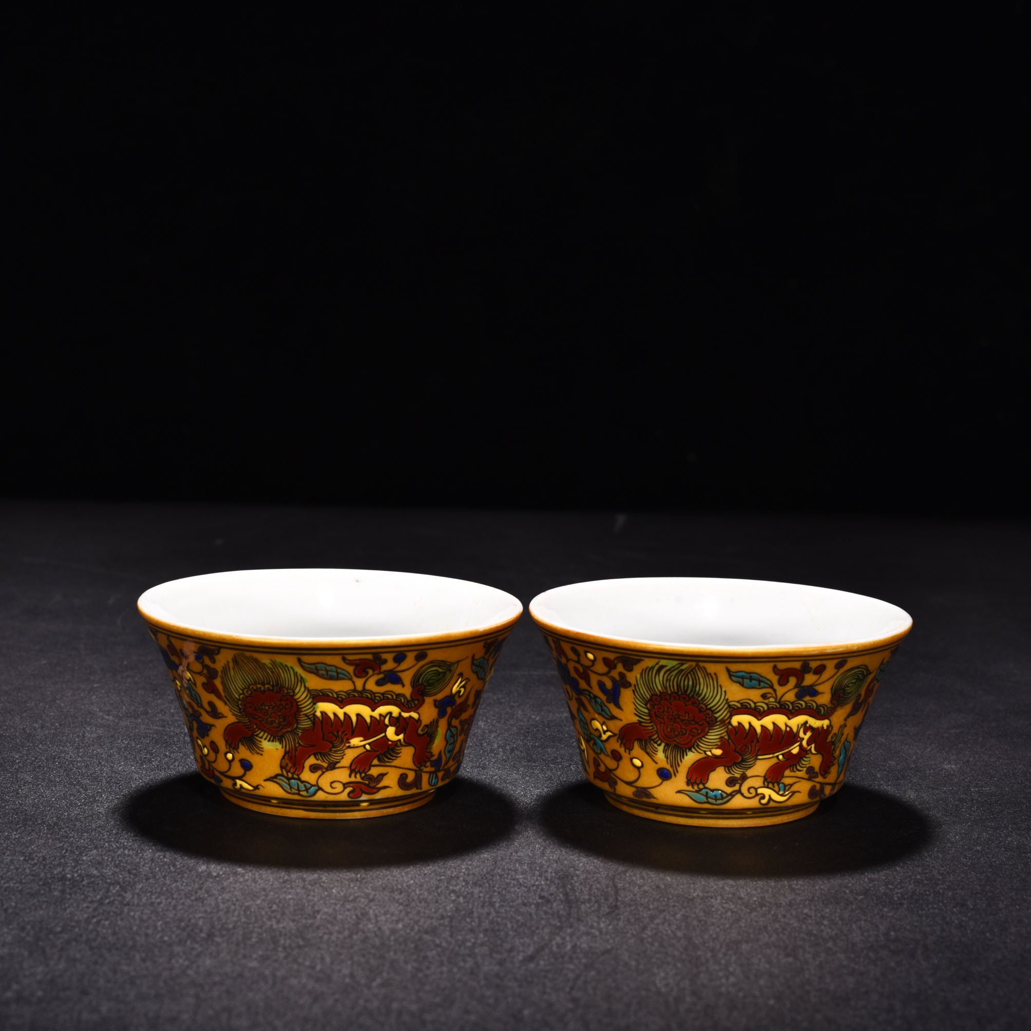 Ming Dynasty Chenghua Golden Lion Ruyi Cup