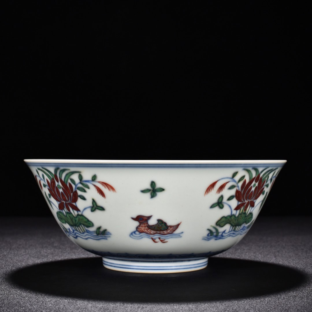 Ming Dynasty Chenghua blue and white multicolored bowl