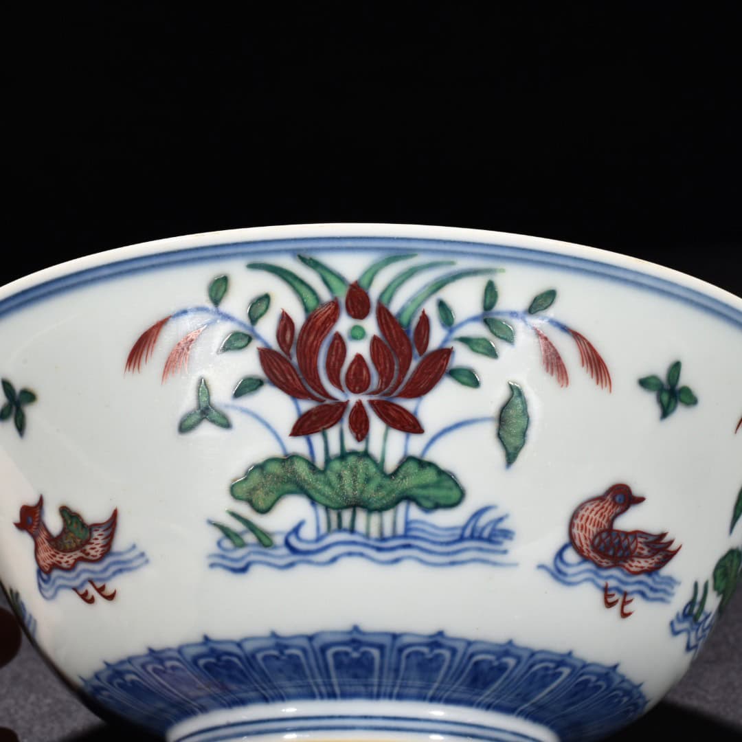Ming Dynasty Chenghua blue and white multicolored bowl