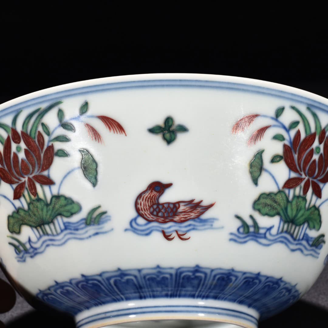 Ming Dynasty Chenghua blue and white multicolored bowl