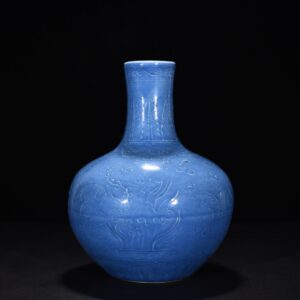 Ming Dynasty Yongle blue glazed sky ball vase