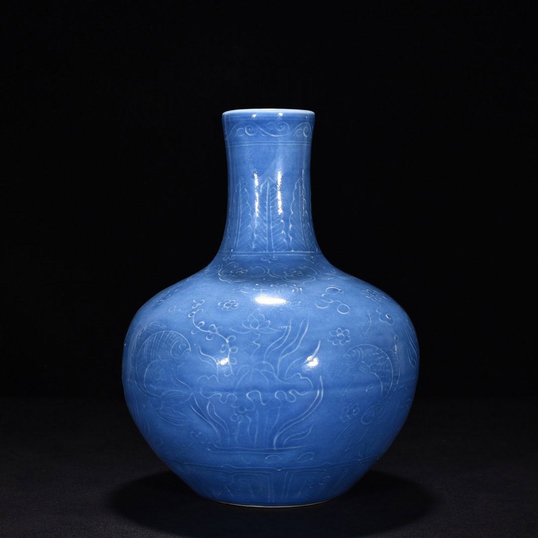 Ming Dynasty Yongle blue glazed sky ball vase