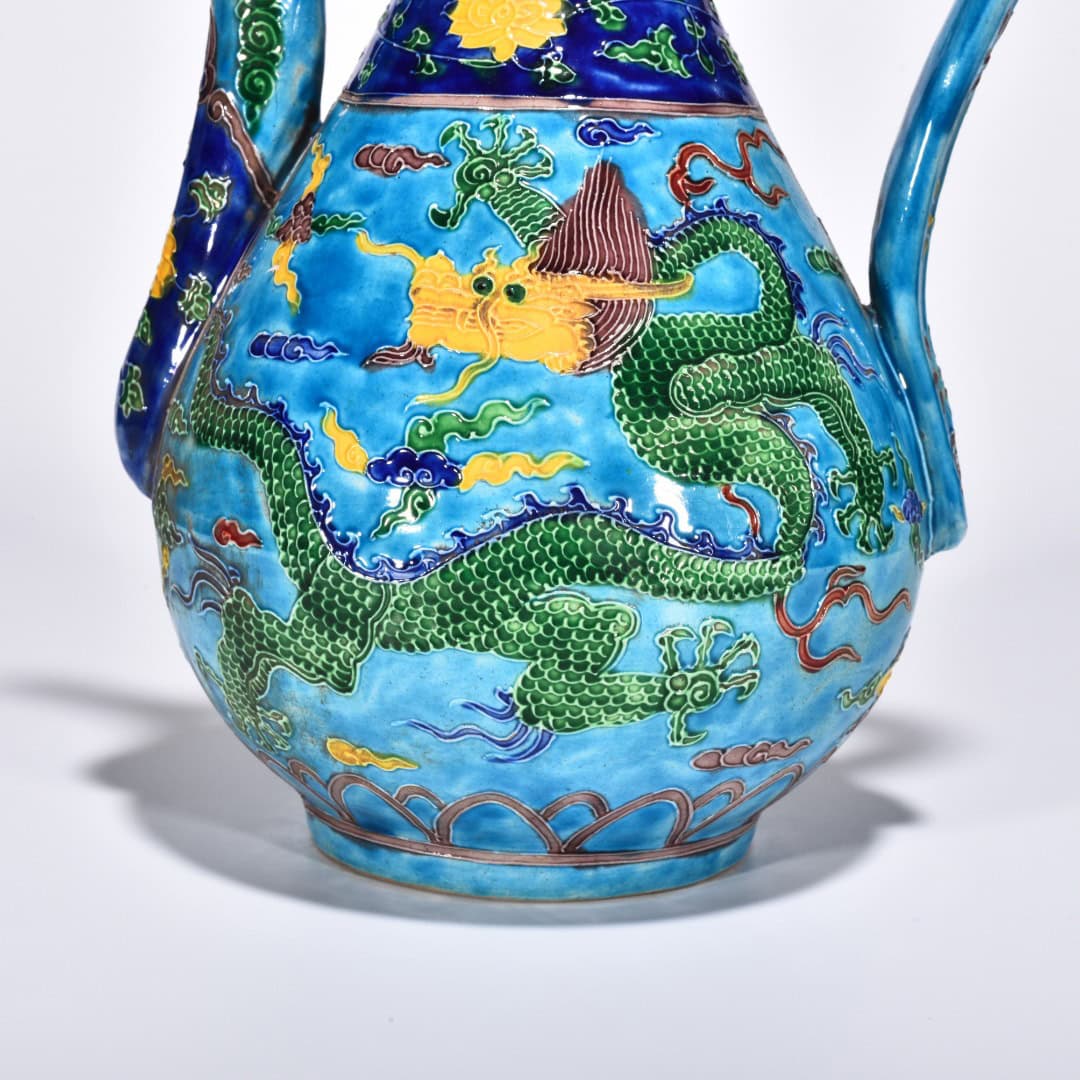 Ming Dynasty Yongle enamel with colorful clouds and dragon pattern pot