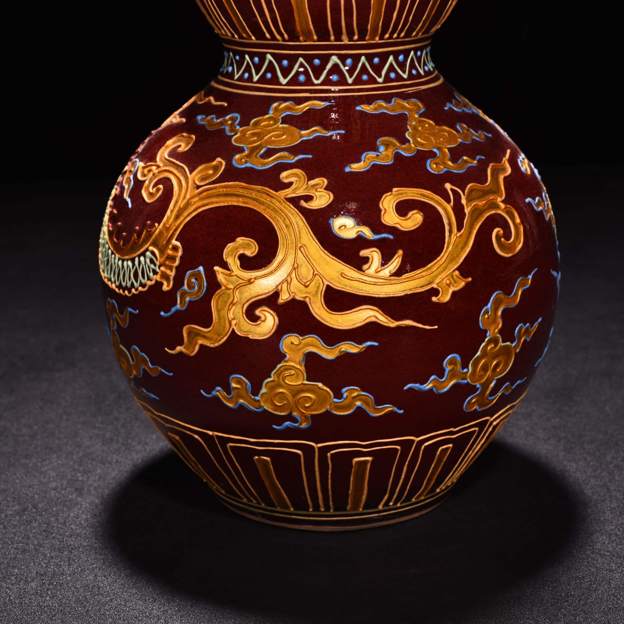 Ming Dynasty Yongle Ji red enamel gourd vase