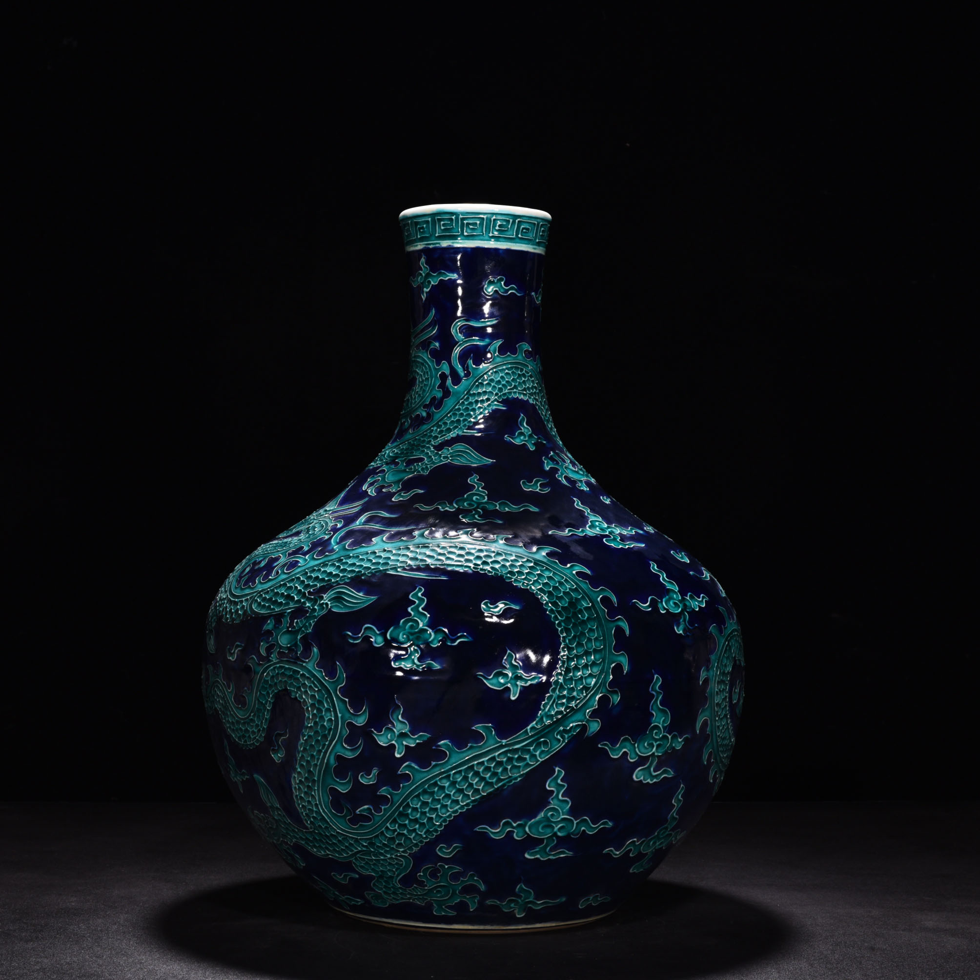 Ming Dynasty Yongle enamel black ground celestial sphere vase