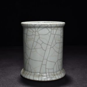 Qing Dynasty Qianlong Ge Kiln pen holder