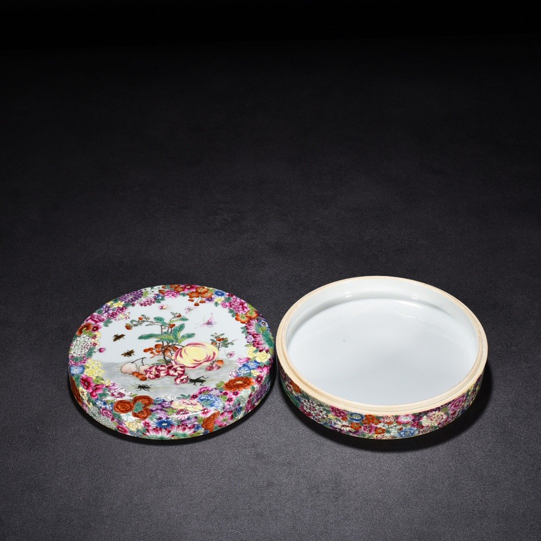 Qing Dynasty Qianlong enamel colorful box