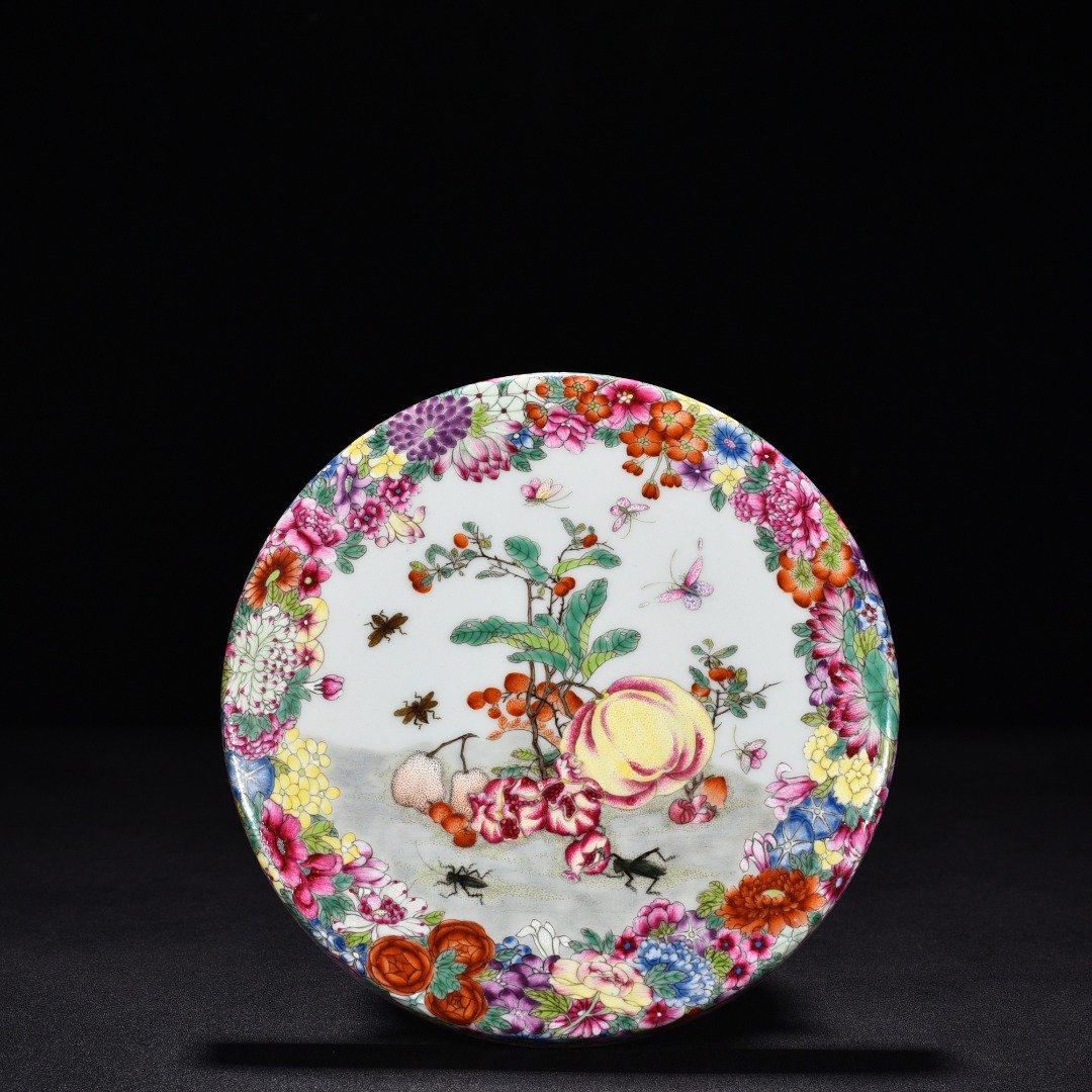 Qing Dynasty Qianlong enamel colorful box