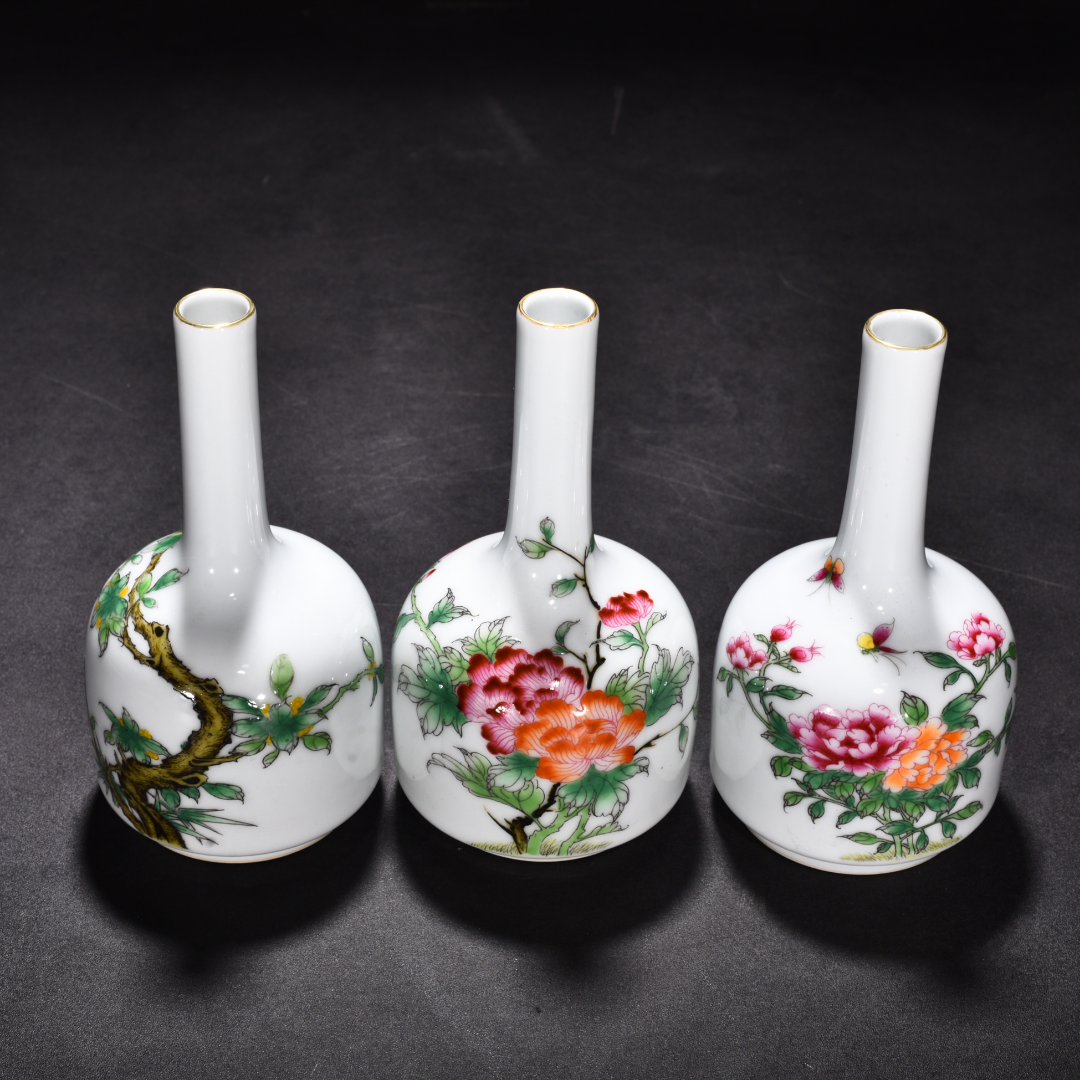Qing Dynasty Qianlong enamel twelve flower gods rattle statue