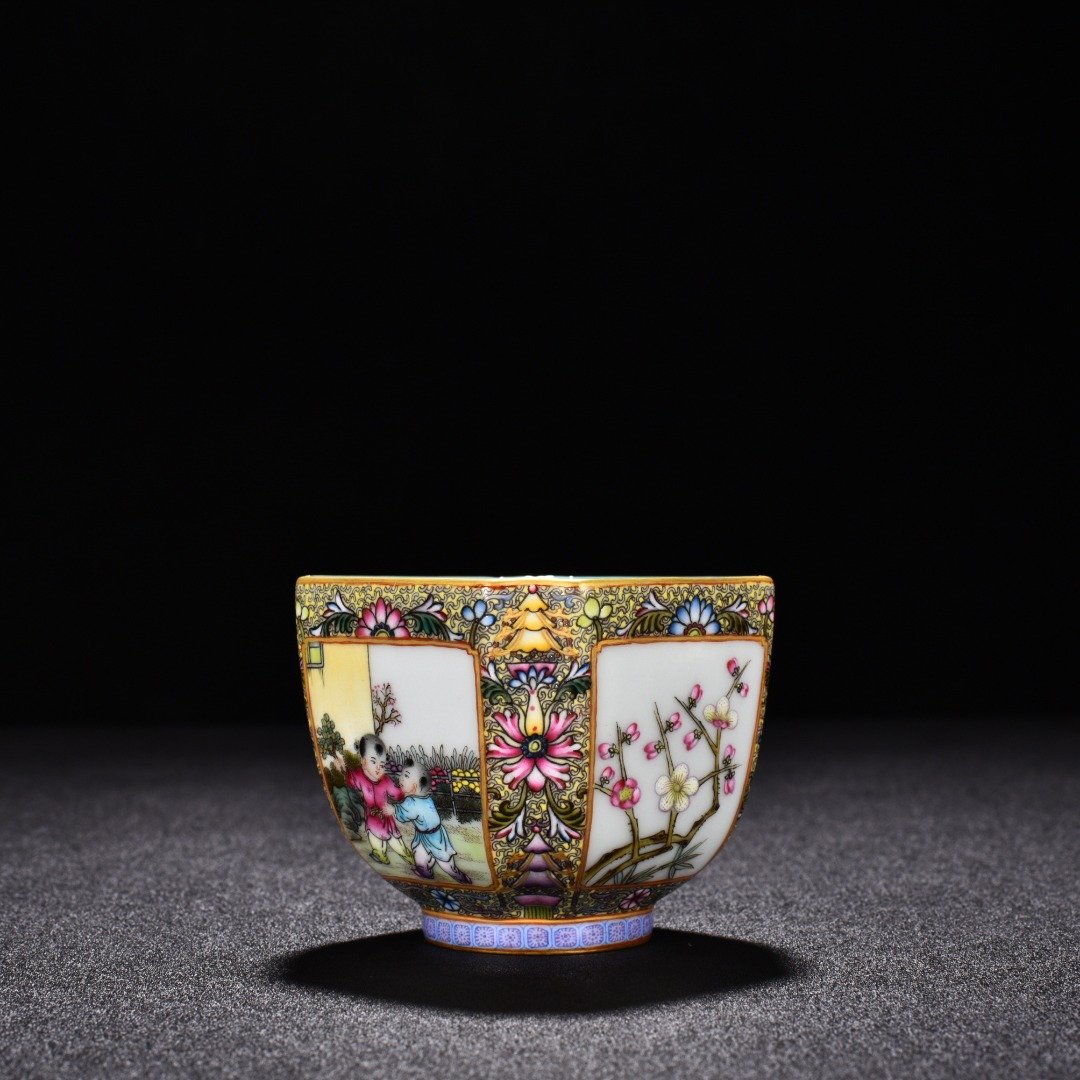 Qing Dynasty Qianlong enamel Gu Yuexuan square cup