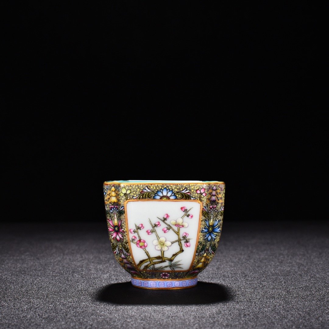 Qing Dynasty Qianlong enamel Gu Yuexuan square cup