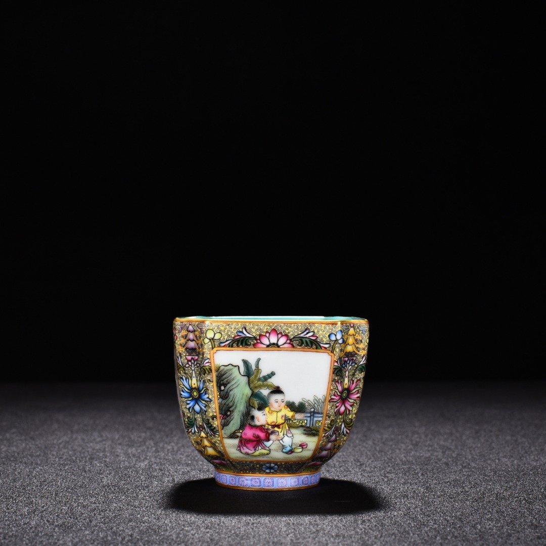 Qing Dynasty Qianlong enamel Gu Yuexuan square cup