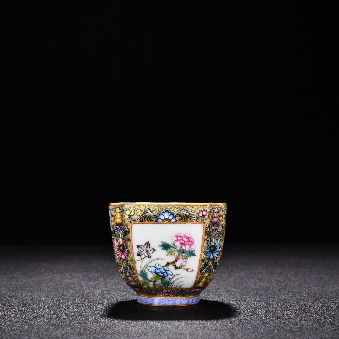 Qing Dynasty Qianlong enamel Gu Yuexuan square cup