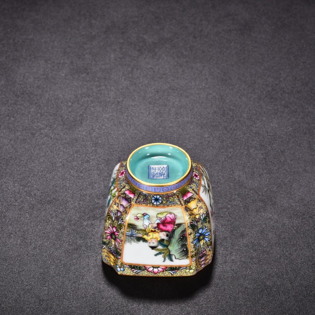 Qing Dynasty Qianlong enamel Gu Yuexuan square cup