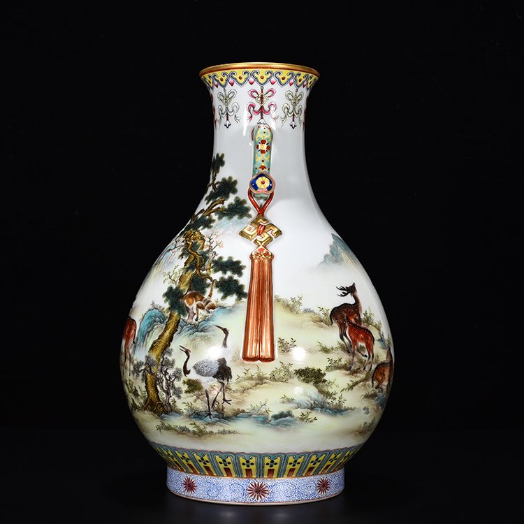 Qing Dynasty Qianlong enamel color ear vase
