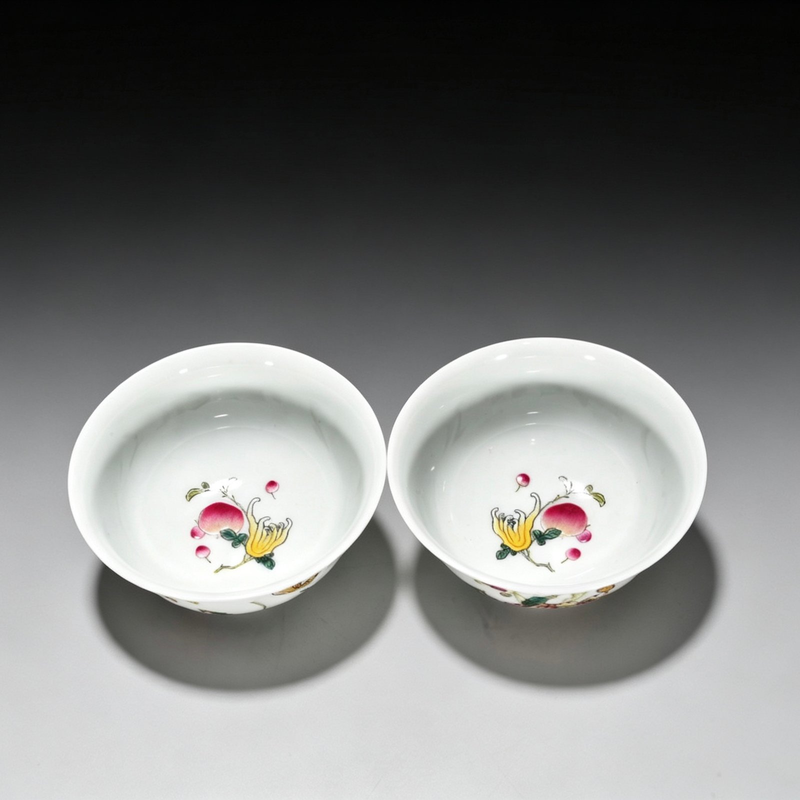 Qing Dynasty Qianlong enamel poppy flower pattern bowl