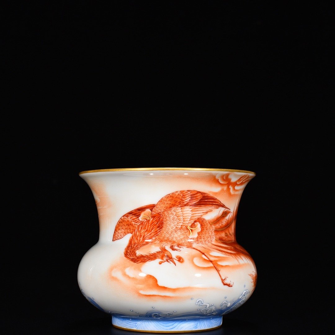 Qing Dynasty Qianlong alum red slag bucket
