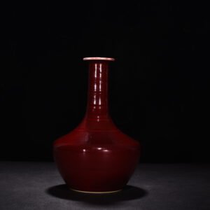 Qing Dynasty Qianlong Festival red glaze plate mouth bottle